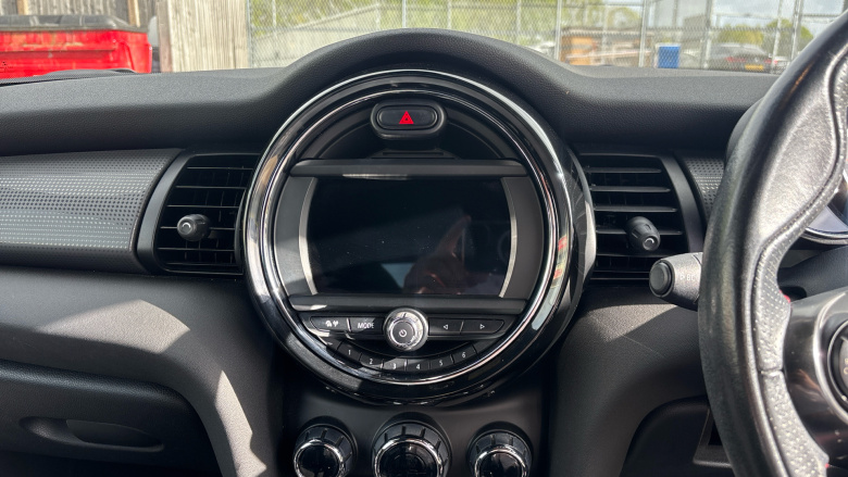 MINI Hatchback 1.5 Cooper Sport II 3dr Auto Petrol Hatchback